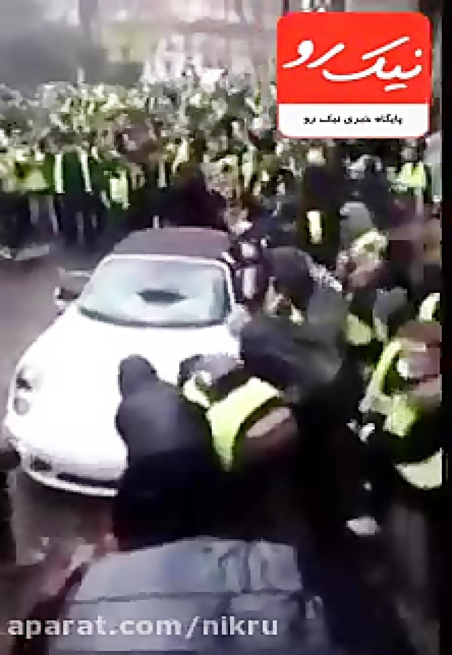 چپ کردن یک پورشه به دست معترضان جلیقه زرد در فرانسه