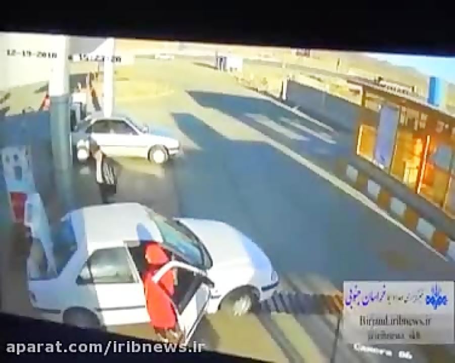 ترکیدن مخزن گاز سواری پژو پارس در جایگاه CNG سربیشه