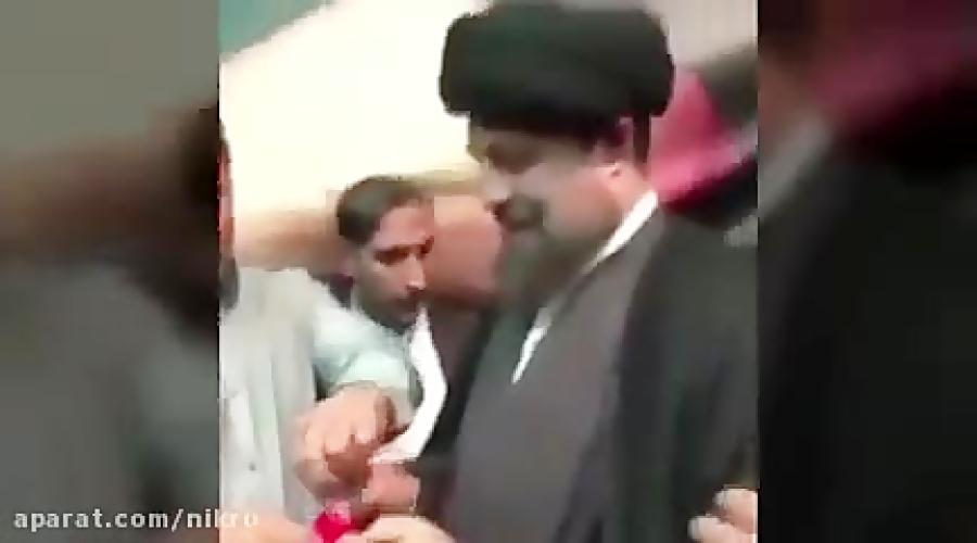 علی پروین شماره ۷ پرسپولیس را به سیدحسن خمینی هدیه داد